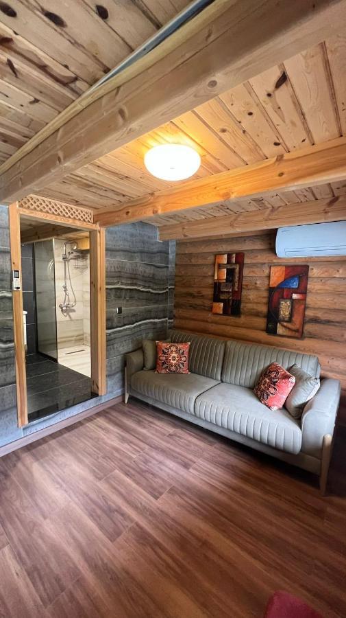 مبيت وإفطار أرديسن Heaven Vip Wooden Palace المظهر الخارجي الصورة