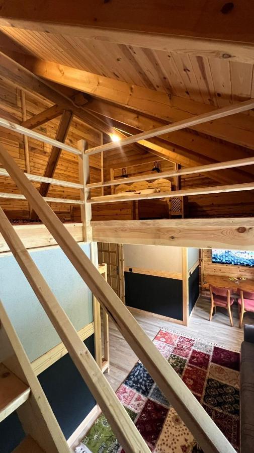 مبيت وإفطار أرديسن Heaven Vip Wooden Palace المظهر الخارجي الصورة